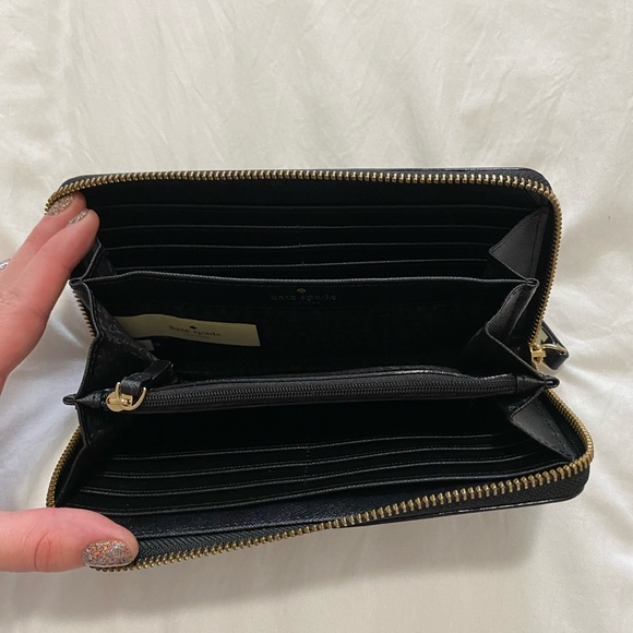 Kate Spade Wallet - Picture 4 of 5
